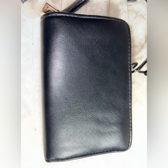 No Boundaries NWT Black Women's Wristlet Wallet - Picture 6 of 7